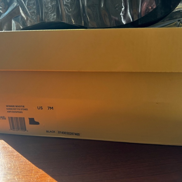 BRAND NEW MICHAEL KORS "WINNIE BOOTIE". BLACK - SIZE 7M - Picture 5 of 5